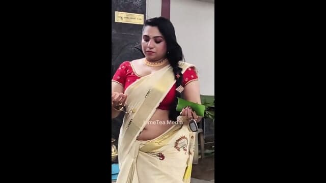 Jipsa Mallu Aunty