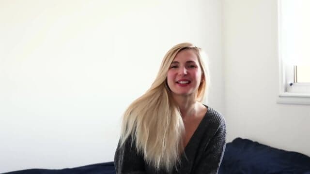 ChloÃ©, 29 Years Old, From HyÃ¨res!