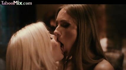 Blonde Lesbo Babe Get Licking By Her BFF