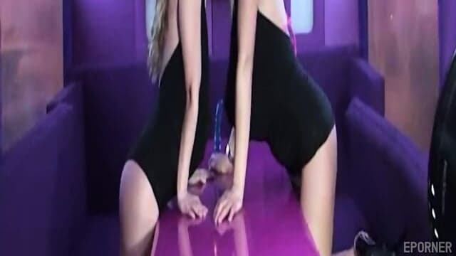 Two Blondes Have Sex