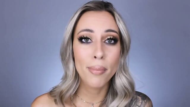 POV try on/haul eye contact