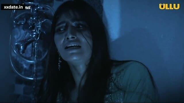 CHOR NE ANDHERE ME BHABHI KO PELA  PART 2