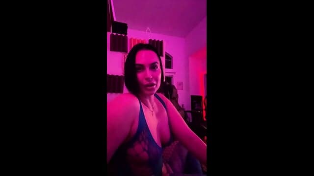 Z@hr@  Stream Cam