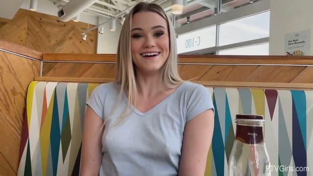 Sexy Blonde Babe