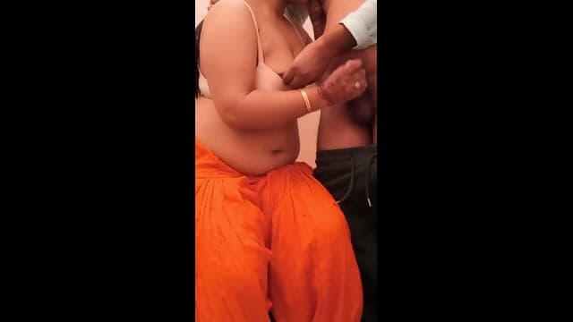 Fucked Mother Sister Straight Visiting Her By Making Her Salwar Off