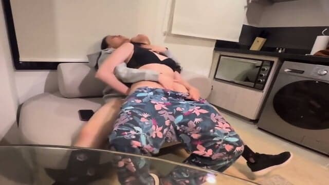 Roommates Fingering