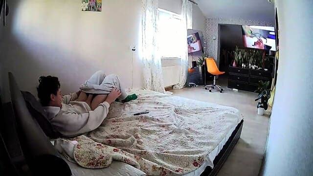 Bedroom 5: Kamila & Danildo Hot Kissing, Teasing Foreplay â Real Amateur Couple