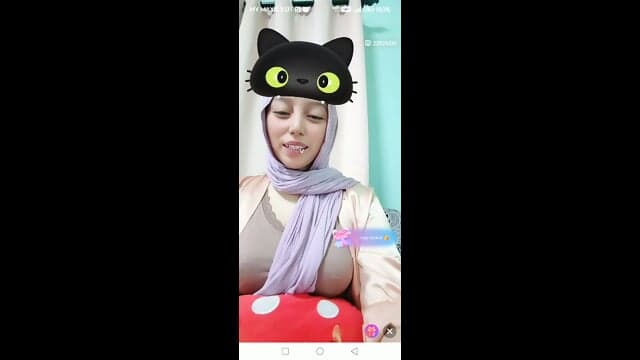 22824330 Mango Live