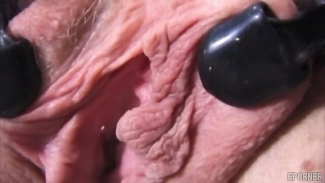 Rough Cunt Stimulation
