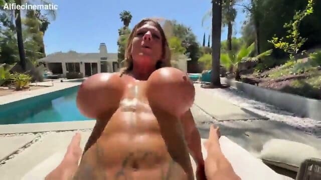 Fit Milf FBB IS THE BEST
