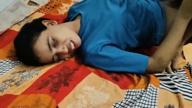Pyar Se Lund Chusa Phir Chut Mein Andar Tak Ghusa Diya 