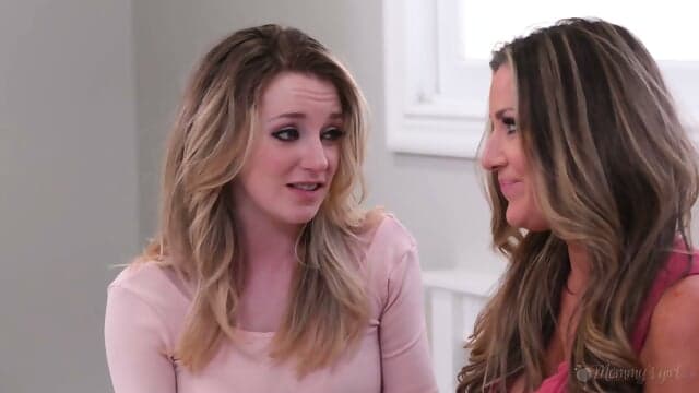 Kayla Paige And Stepdaughter Kate Kennedy Fuck With Sex Toys