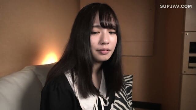 Cute Japanese Teen. Nice Body And Nice Tits