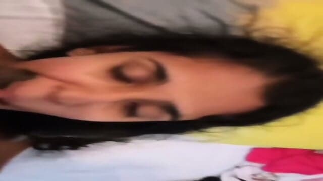Cute Sexy Desi Girlfriend Ne Diya Apne Boyfriend Ko Blowjob  
