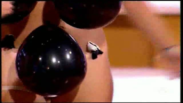 GRANDES tetas en TV