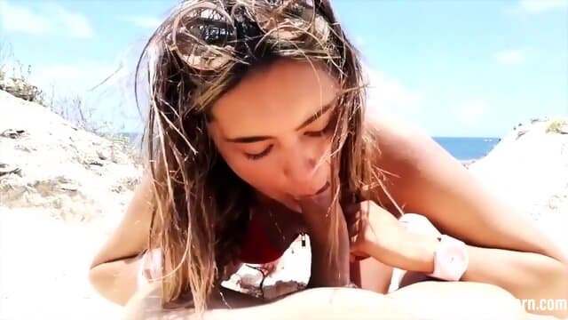 My Stunning Girlfriend Makes Me Cum With A Blowjob At The Beach
