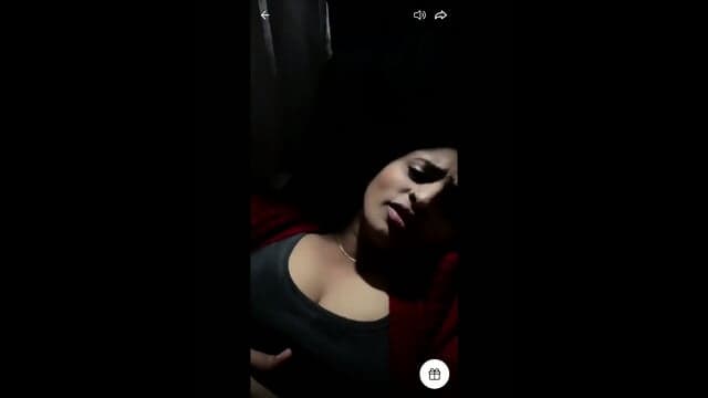Telegu Instagram Tango Model in Bus Bra Strip Showing