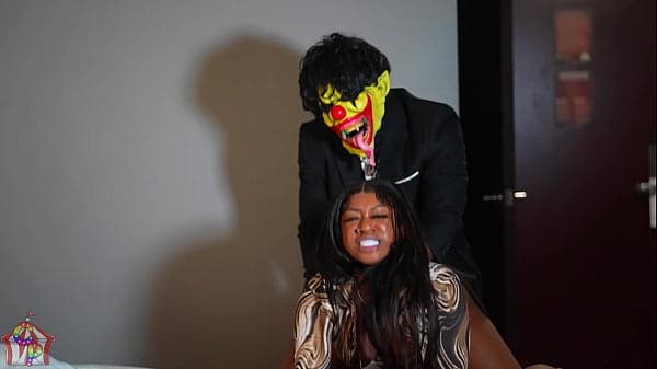Gibby Fucks hot ebony slut after meeting her ou...