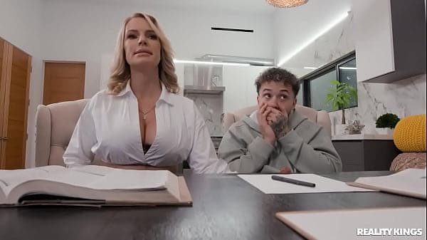 Threesome / Whole video / rkfull.com/tut