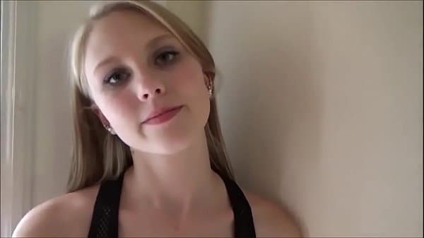 Step Sister visit daddy