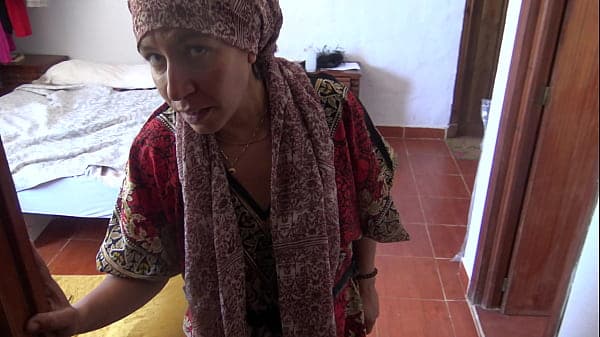Mature Turkish Whore With A Fat Booty Lets Me C...