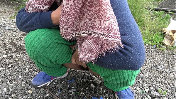 Turkish Cuckold Milf Is NOT SCARED to piss In F...