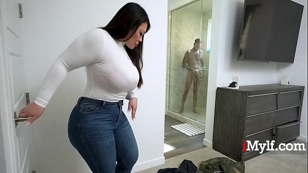 Asian BBW Picks Up A Homeless Man With BDE, Bat...