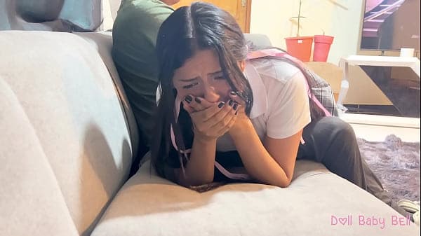 Nalgueando a hijastra malcriada por reprobar en...