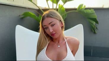 Frances Bentley's sexy foot worship turns into ...