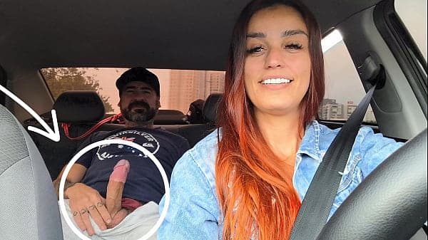 Motorista de APP pega passageiro se masturbando...