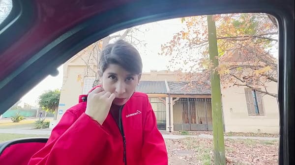 MADRE PROSTITUTA es DESCUBIERTA por su HIJASTRO...