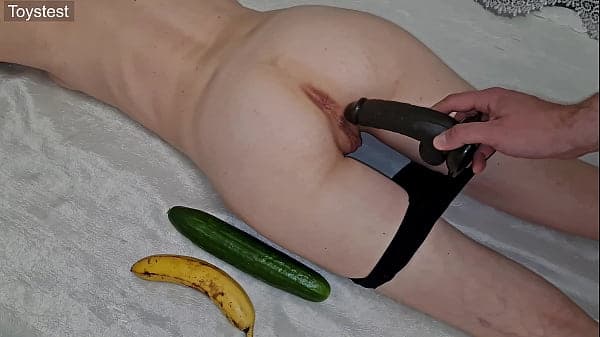 DILDO? Banana? CUCUMBER? Choosing BEST for Tiny...