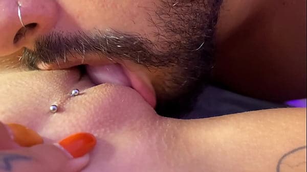 Chupou minha bucetinha gostoso at&eacute; esguichar - ...