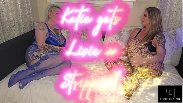 Sexy Stripper fuck 2 pawg hotwives