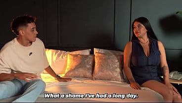 Stepsiblings Share Bed After Hotel Mistake - Wh...