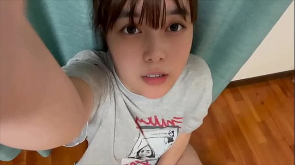 どんなに真面目そうな可愛い女子◯生でも、家ではこ...