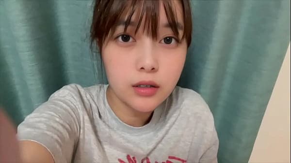 真面目でいつも勉強しかしてなさそうな真面目な女...