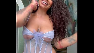 Housewife needs your dick to cum