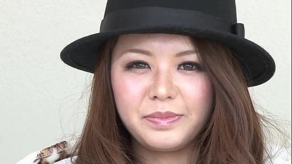 Beautiful japanese wife is doing her first adul...