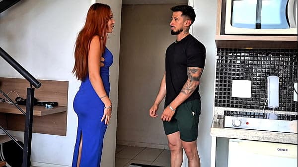 Beatiful Redhead Brazilian Girl Can't Pay Deliv...