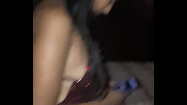 Solos en casa con mi cu&ntilde;adita me provoca con su...