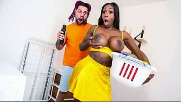 He Couldn't Resist Her Big Titties and Tight Pu...
