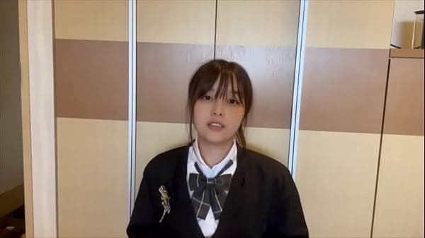【女子◯生のオナニー】おまんこの中沢山みて欲しい...