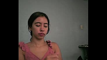 Follando con mi hermanastro antes que terminen ...
