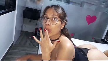 Hermosa latina se traga toda mi leche | Aleja S...