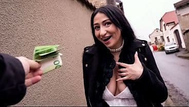 Vacationing French Babe Earns Her Cash with a W...
