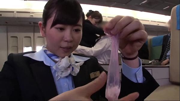 #1「制服・下着・全裸」でおもてなし　またがりオ...